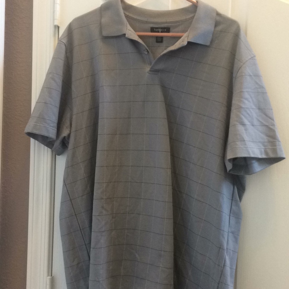 FINAL MARKDOWN Men’s van heusen polo shirt extra large
